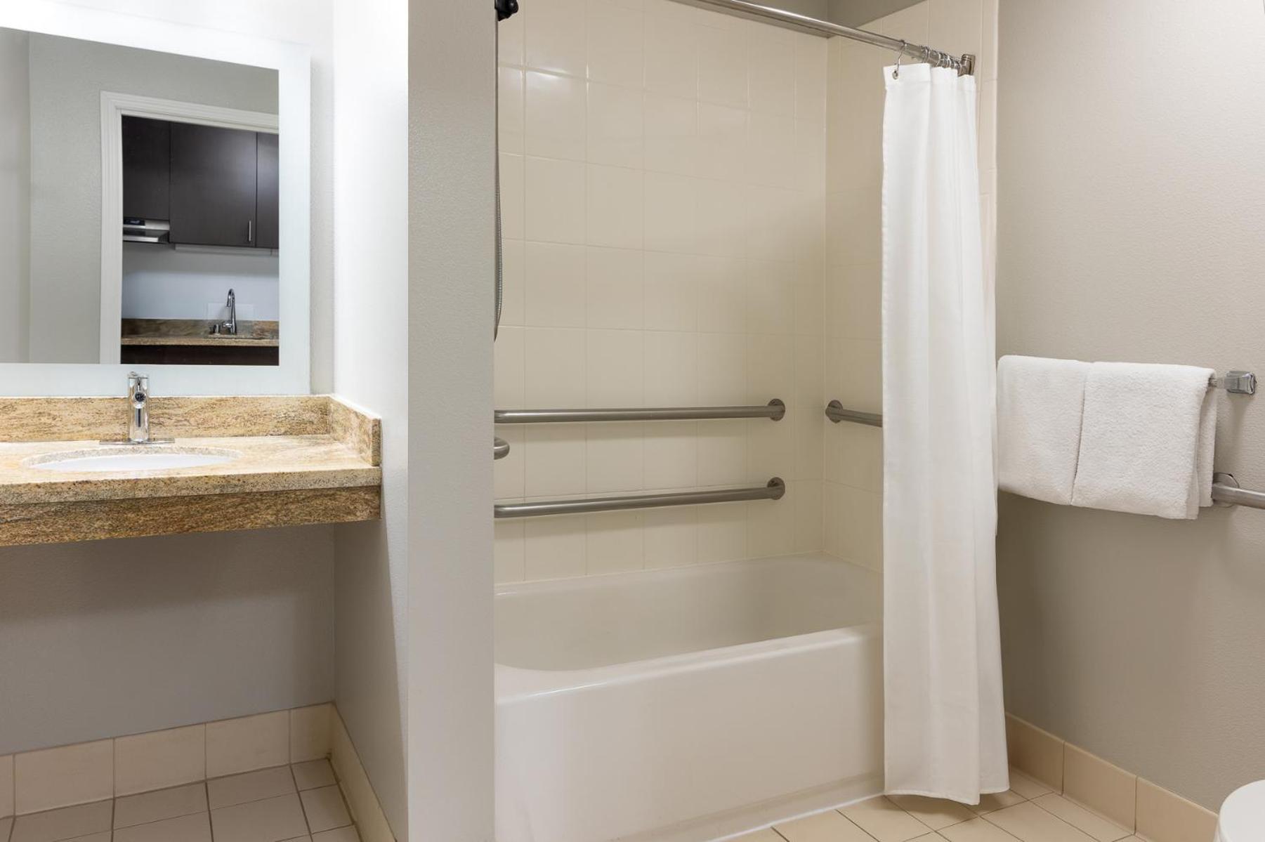 Towneplace Suites By Marriott Erie Exterior foto